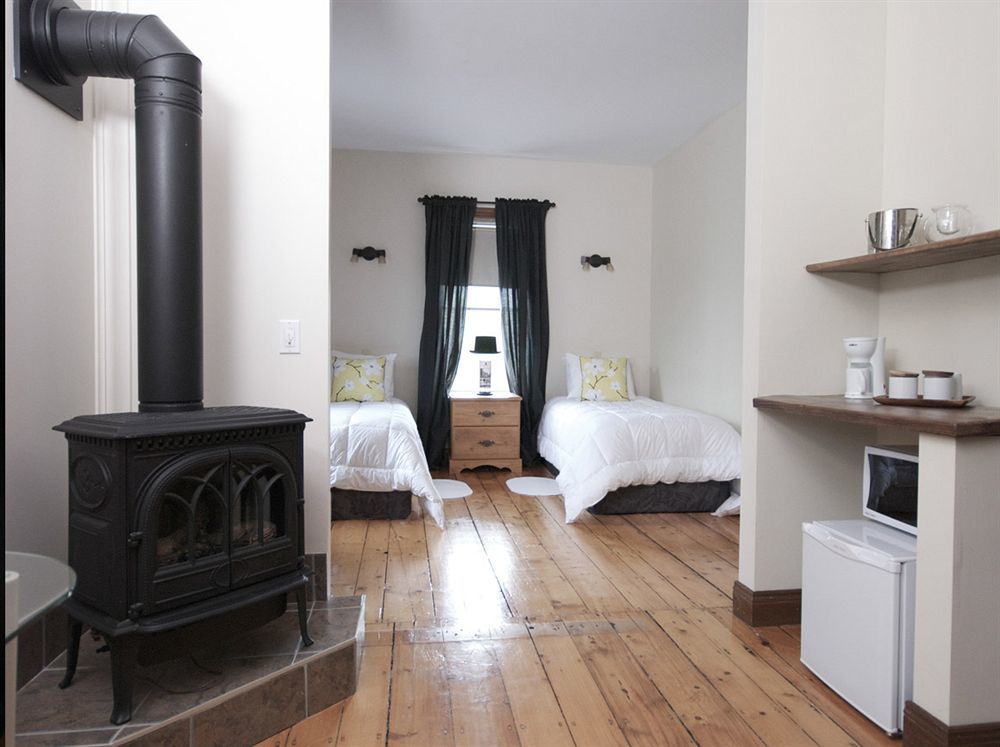Auberge Nuits de St-Georges Bromont Extérieur photo