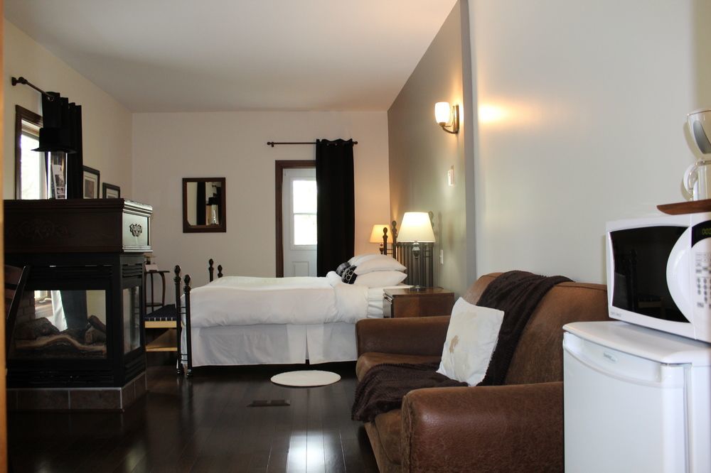 Auberge Nuits de St-Georges Bromont Extérieur photo